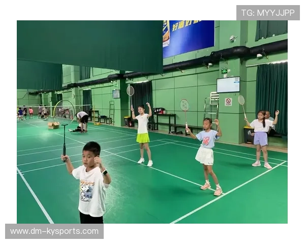 羽毛球训练营设立学员成长与康复双档案管理制度,羽毛球培训计划安排 羽毛球训练营设立学员成长与康复双档案管理制度,羽毛球培训计划安排
